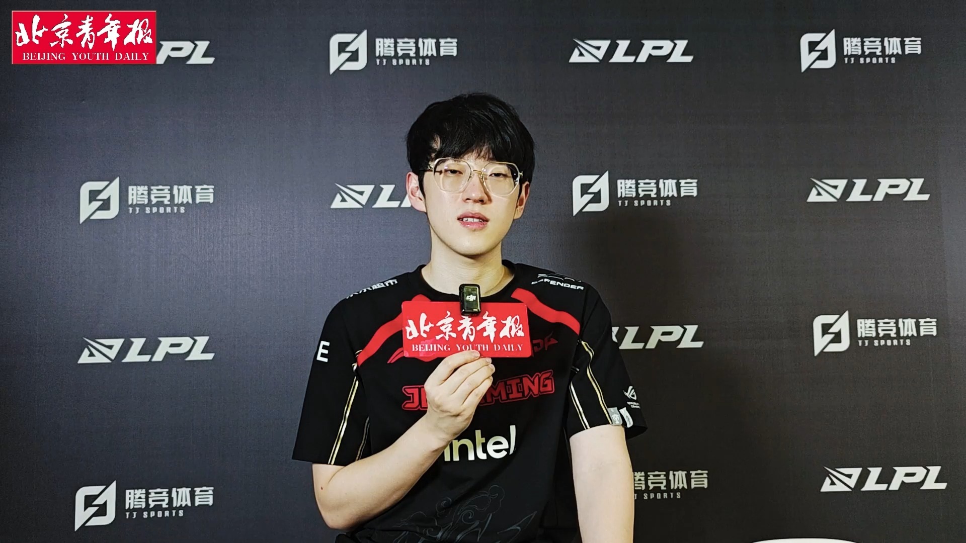 Scout回归赛场，败北首场状态亮眼，快船观众沸腾！